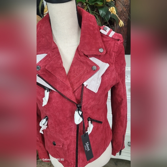 BLANK NYC Silent 100% Red Leather Suede Cropped Moto Jacket NWT SZ SM - Picture 2 of 10